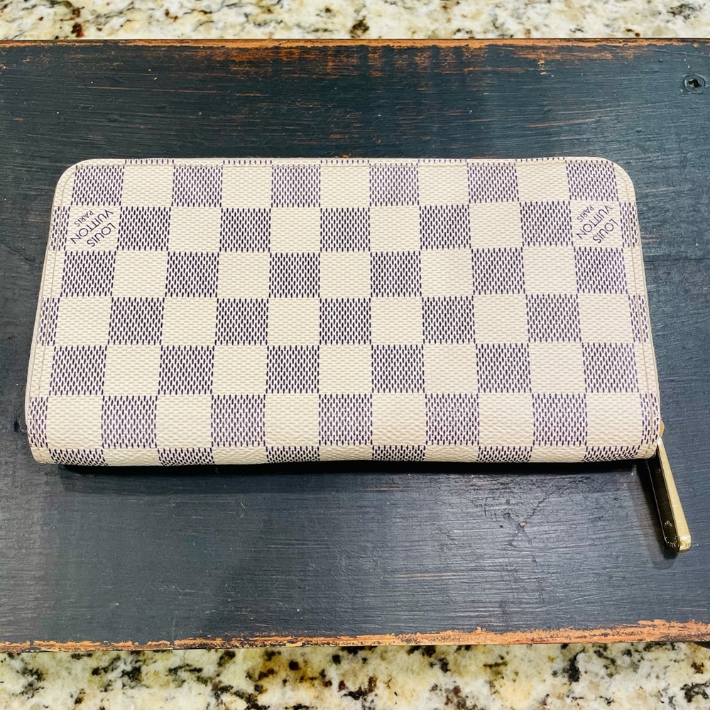 Louis Vuitton Wallet